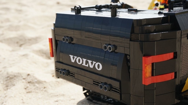 【专访】神人自砌 lego volvo 挖泥车!沙滩实试掘真沙