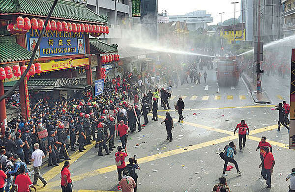 吉隆坡示威 衝擊唐人街
