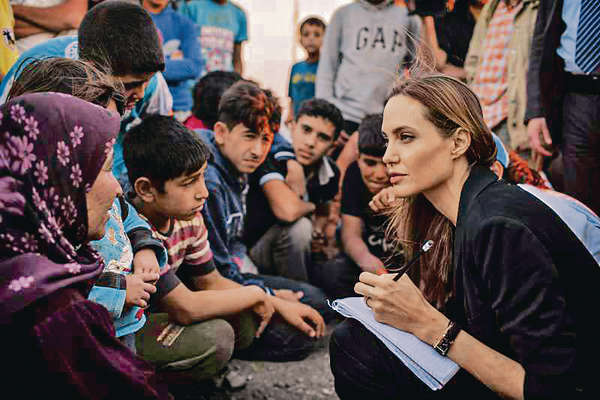 安祖蓮娜為敘利亞難民發聲
