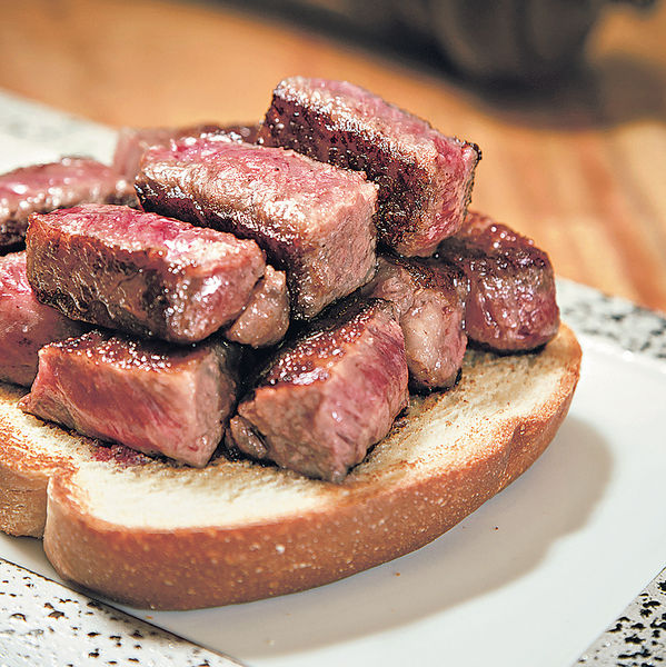 本土女廚主理 樓上鐵板燒店