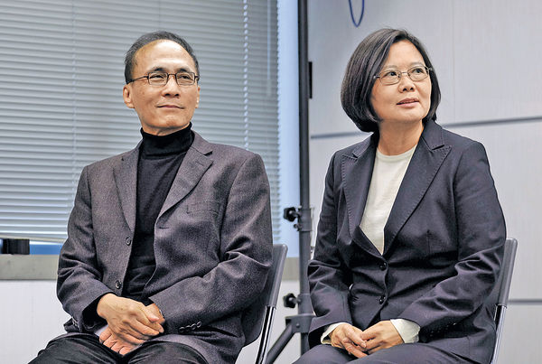 士兵虐狗 台國防部四招息民憤