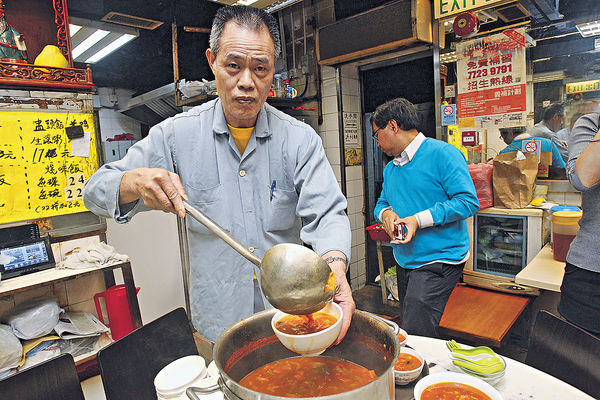 少抱怨 多助人