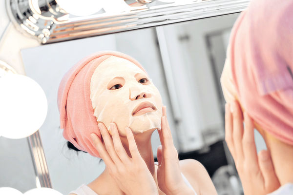 愛網購化粧品 粵20歲女性爆皮膚病