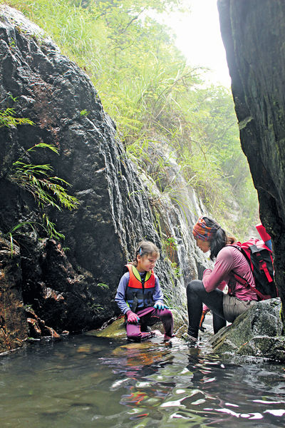 行山澗消暑 玩水安全至上
