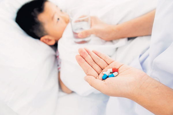 僅1.7％為專用藥 每年10萬內地童缺藥亡