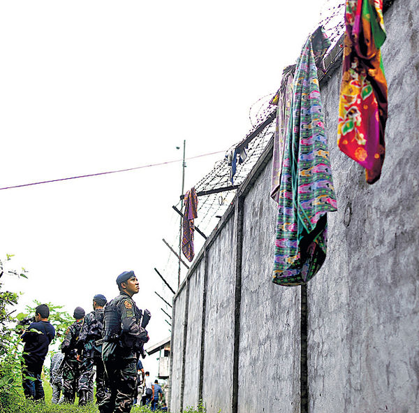 菲逾百叛軍劫獄 158囚犯逃脫