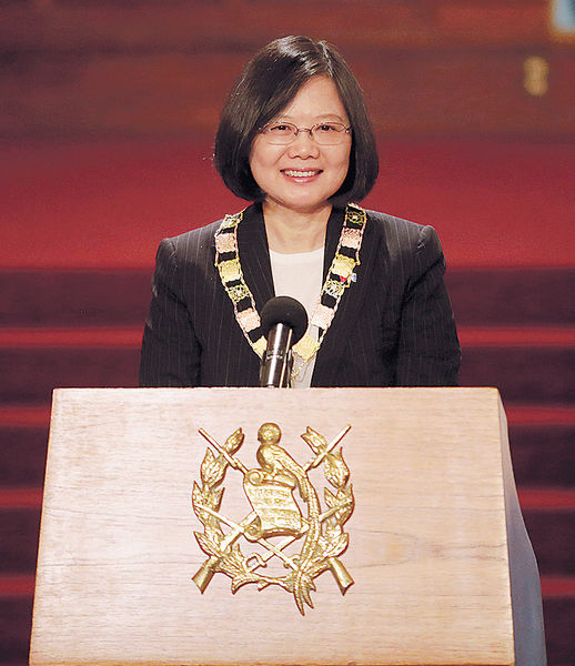 蔡英文訪危地馬拉 表態援建