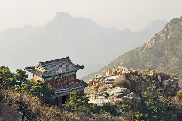 迎2017 登泰山之巔