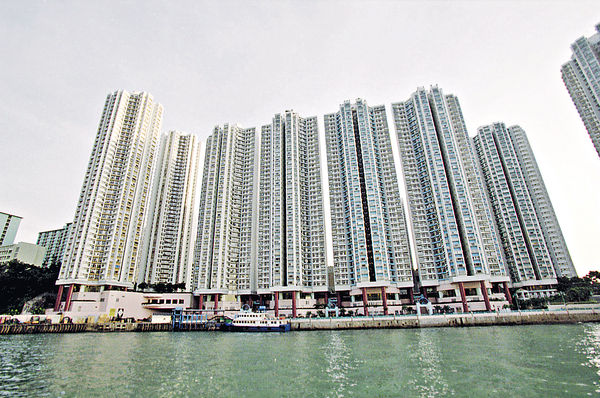 南港島綫帶挈 海怡業主嗌高$200萬