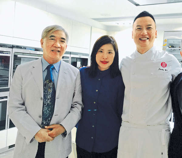 Jacky Yu示範麥記食材新煮法