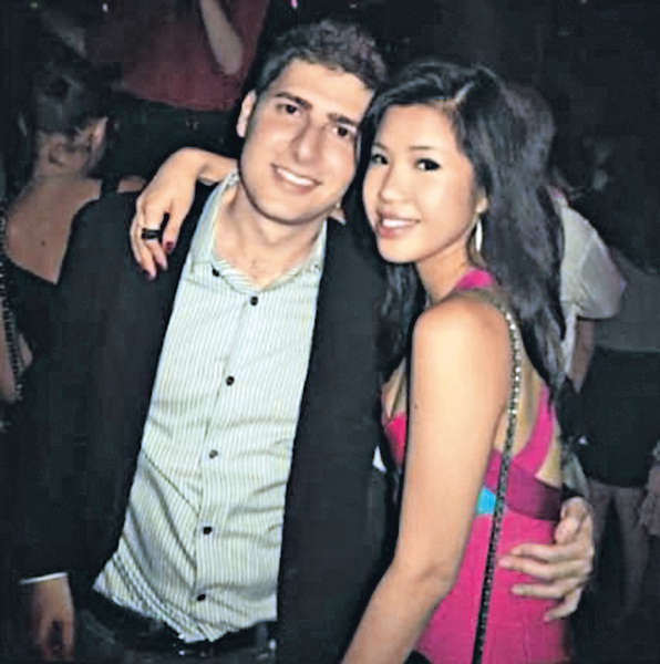 facebook另一創辦人 亦娶華裔女