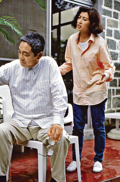 擺脫港姐花瓶 率性郭藹明龍紀文上身