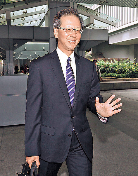 料困難重重 廉署放棄晤李國寶