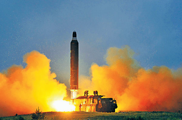 朝試射中程導彈 美日同聲譴責