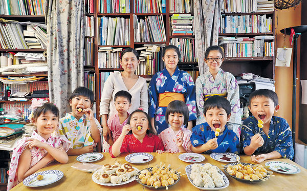交流生訪港 動手煮食學自理