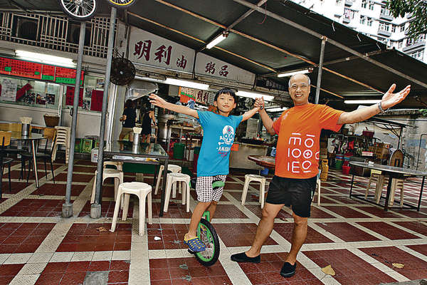 單輪車喻人生 要前行先後退