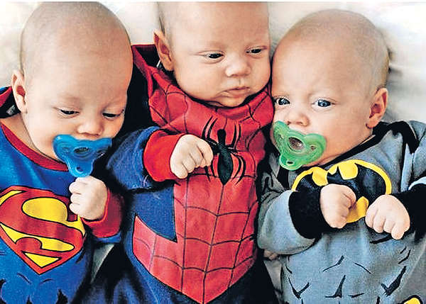 3胞胎齊患眼癌 網民捐46萬化療