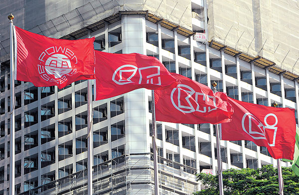 長建傳競購 歐停車場營運商