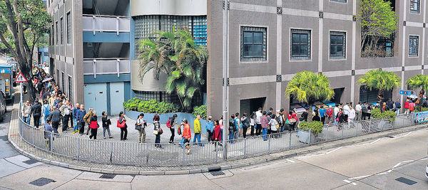 慈母願遷梅窩 換愛女住市區樓