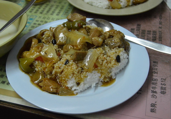 碟头饭款式时常变换.