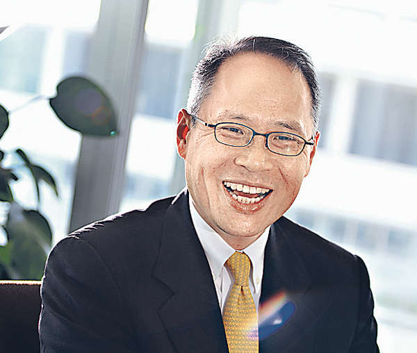 楊偉添下月開騷 賀恩師80大壽