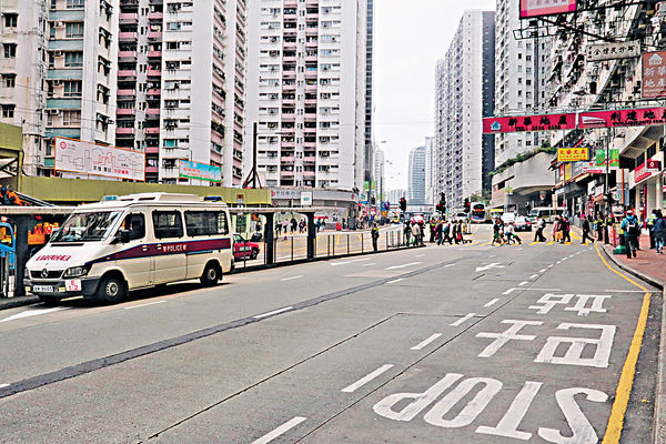 趕考試捱車撞 13歲女重傷