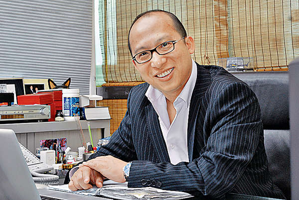 黃毅力奪新加坡蓮花總代理