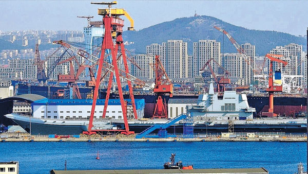 船塢注水最後檢查 首隻國產航母料周四下水