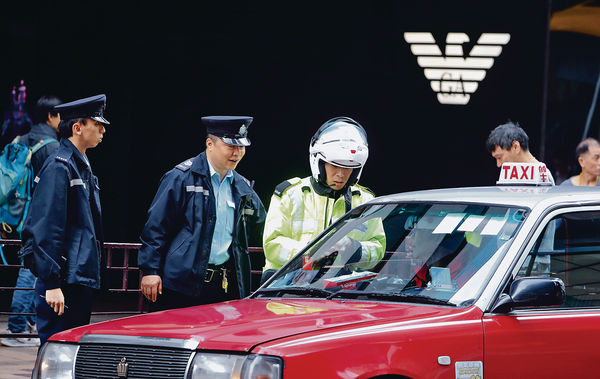 警推公車安全執法行動