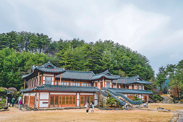 韓國江原道 甕缸瓦房宿一宵