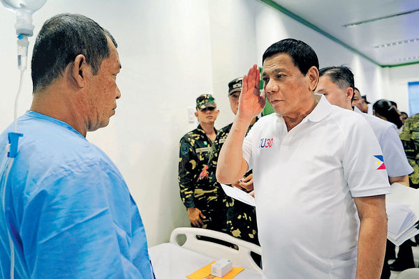 「士兵可姦三人」 菲總統失言捱轟