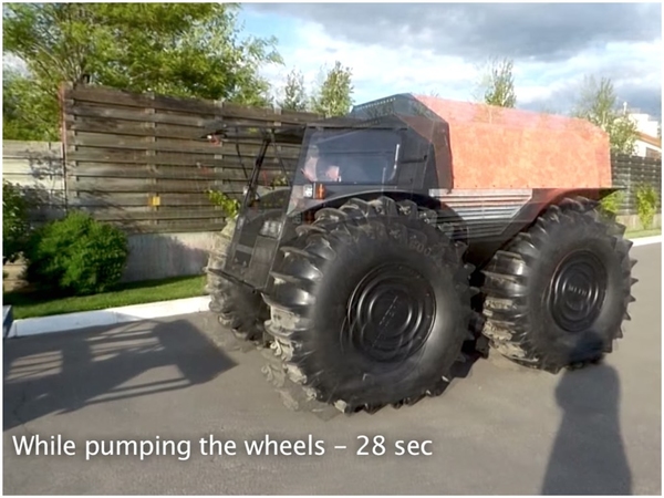 俄仔发明 sherp 超巨轮越野车!水陆两边走易如反掌