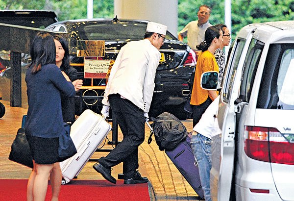 新酒店落成多 服務業請人意慾高