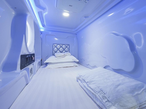 新加坡太空舱酒店!star wars 主题超吸睛