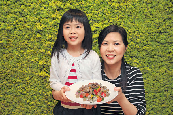 媽媽廚房教育 女兒愛吃健康餐