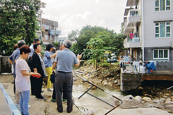 大埔村屋遭洪水沖走地基