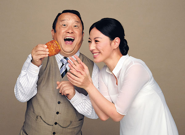 志偉心悠「文青Look」搶月餅