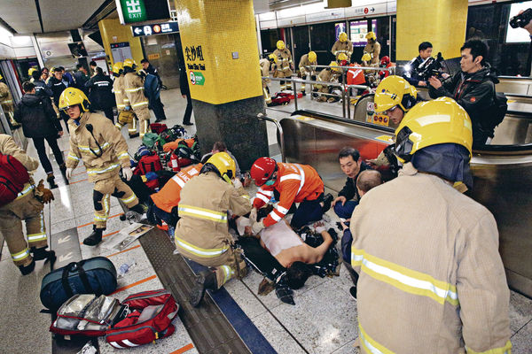 衝鋒隊每日出動逾百次 鐵路警區增巡邏