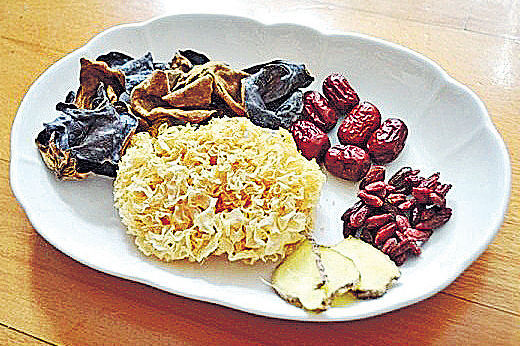 【處暑湯水】雙耳杞子素湯