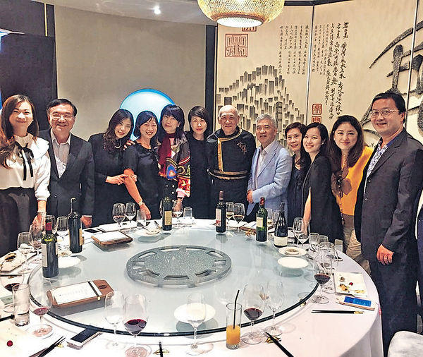《晴報》麥社長帶隊 品嘗鼎爺私房菜