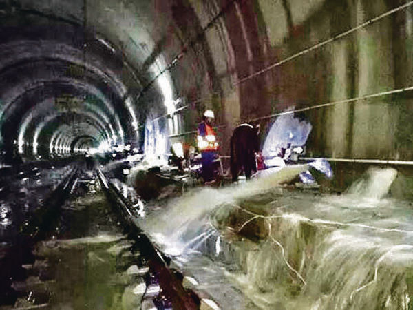 質量問題危及安全 滬昆高鐵隧道偷工減料