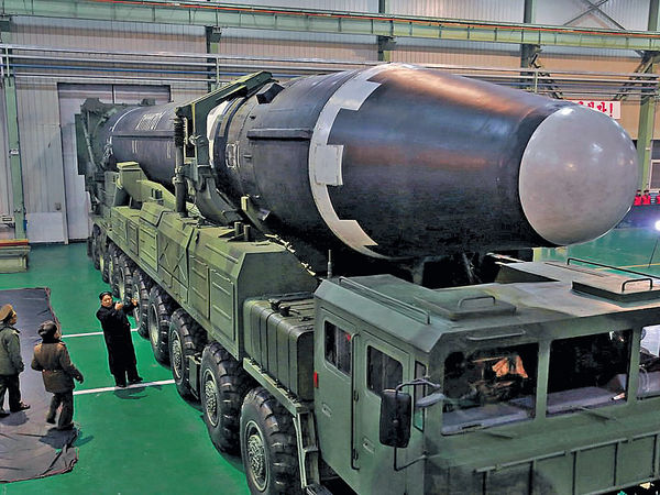 金正恩滿意導彈試射 北韓新發射車首曝光