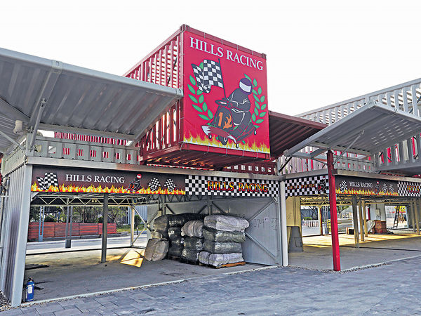 新田購物城 假日人流料逾萬