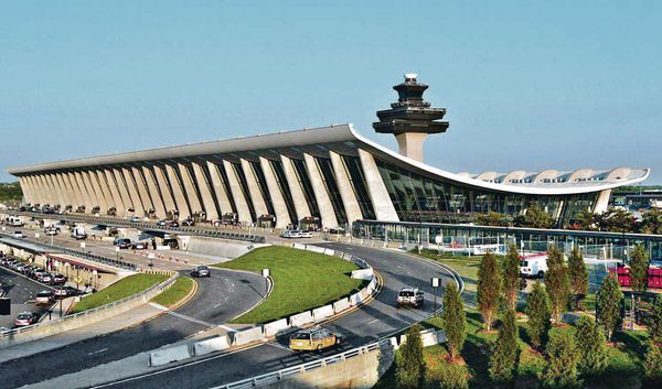 台灣護照擺烏龍 誤用美國機場圖片