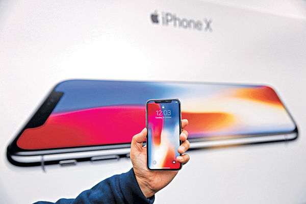 舊iPhone被減慢速度 蘋果捱告