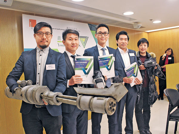 全職打機被當不務正業 6成青年稱家人礙投身電競