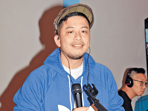 小肥為演唱會積極操體能