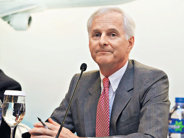 家族成員御駕親征 史樂山退任太古留任國泰