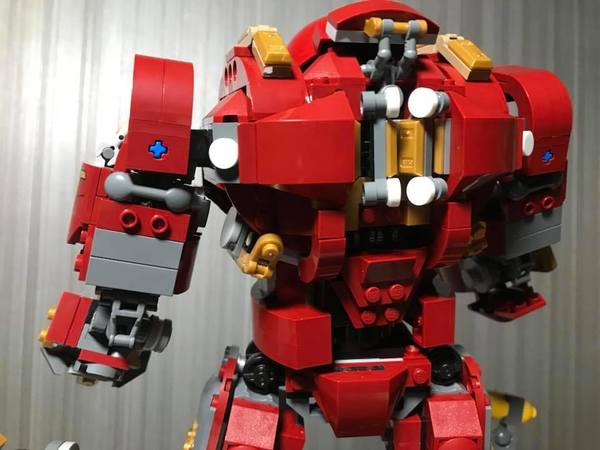 lego hulkbuster 76105 开箱砌!lego 新手记者苦战 5.5 小时