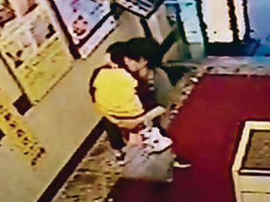 6歲軒仔遭勒斃 外婆被控謀殺今提堂